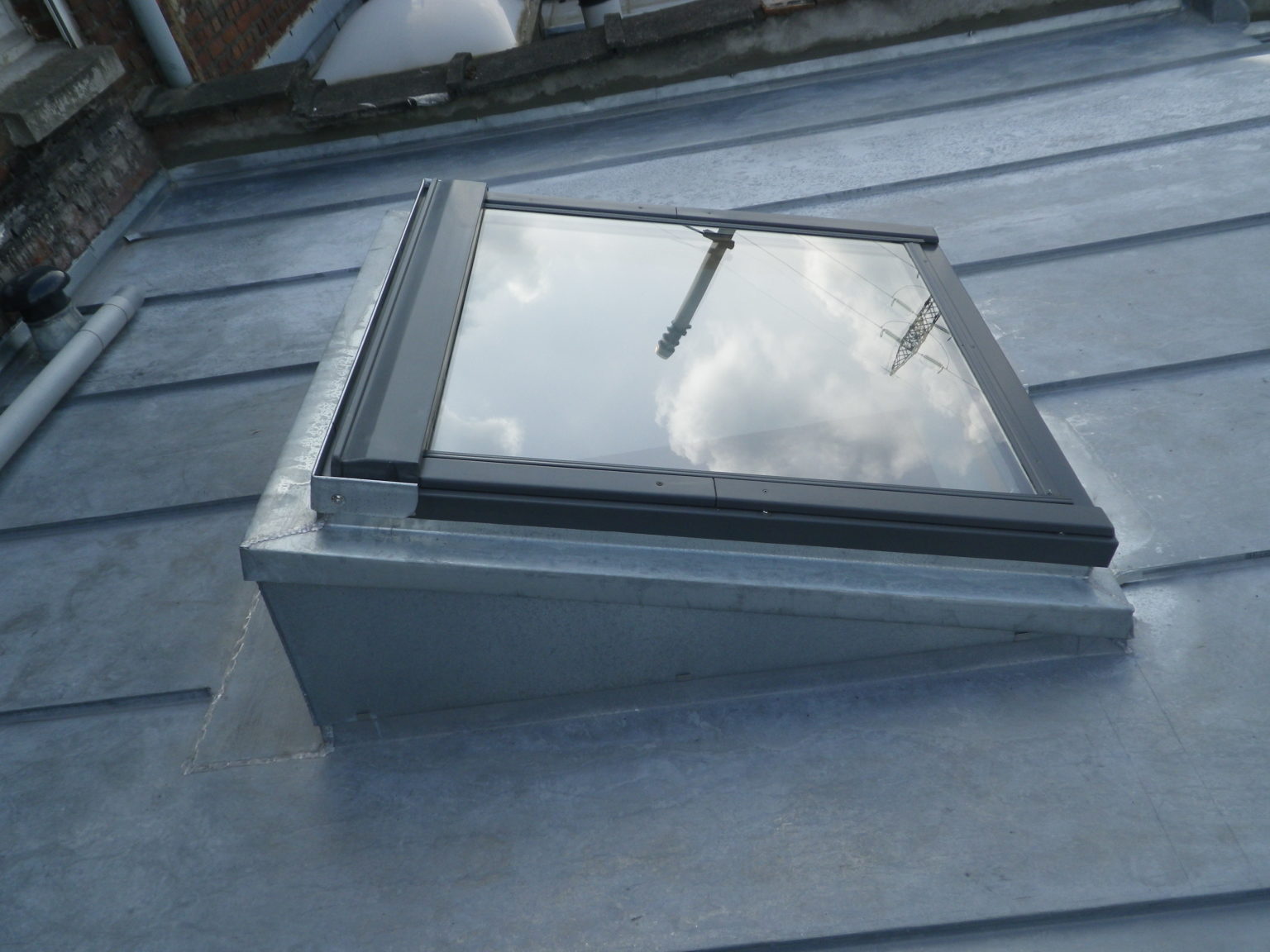 Quel puits de lumière sur mon toit plat ou à faible pente ? - Gérald